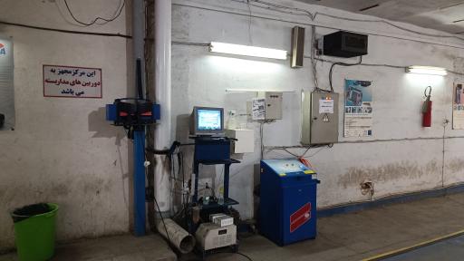 عکس معاینه فنی خودروهای سبک جمکران