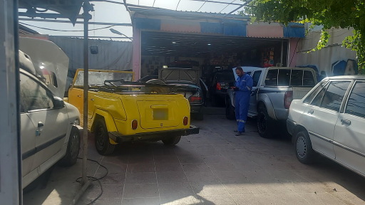 عکس امداد خودرو شبانه روزی و مجتمع تعمیرگاهی آریا