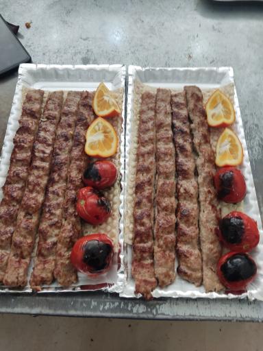 عکس غذای بیرون بر دیگ دیگ