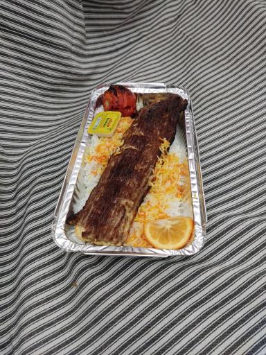 عکس غذای بیرون بر دیگ دیگ