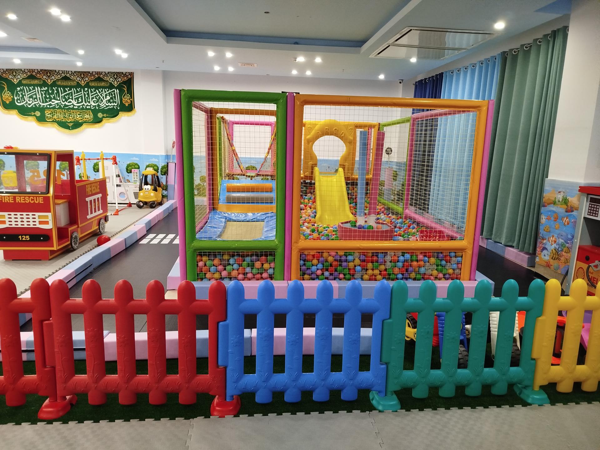 عکس پیش دبستانی و مهد کودک و خانه بازی مرواریدهای درخشان