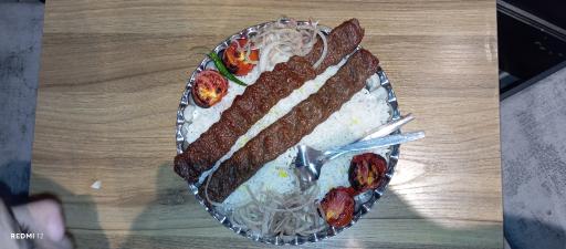 عکس کافه رستوران ساعت ۸