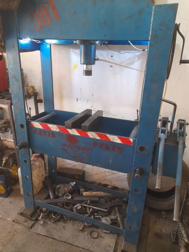 تراشکاری موتورسیکلت محمد