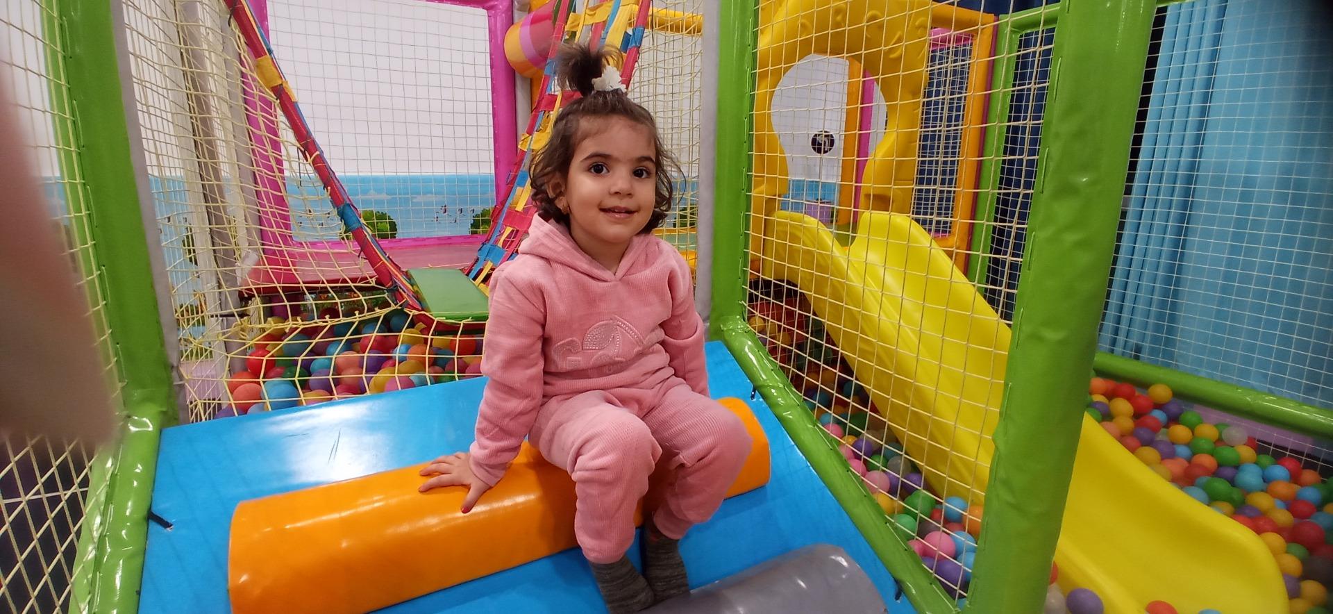 عکس پیش دبستانی و مهد کودک و خانه بازی مرواریدهای درخشان