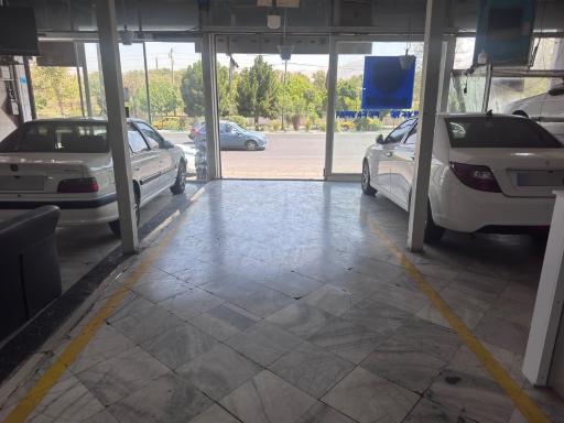 عکس نمایندگی ایران خودرو کد ۱۲۴۳