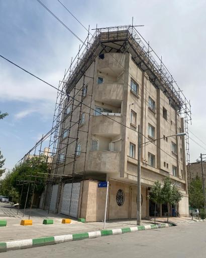 عکس داربست فلزی پارسیران تخته زیر پا 