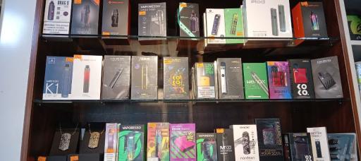 عکس فروشگاه دخانیات