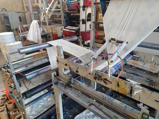 عکس تولید  و پخش سفره یکبار مصرف تات 