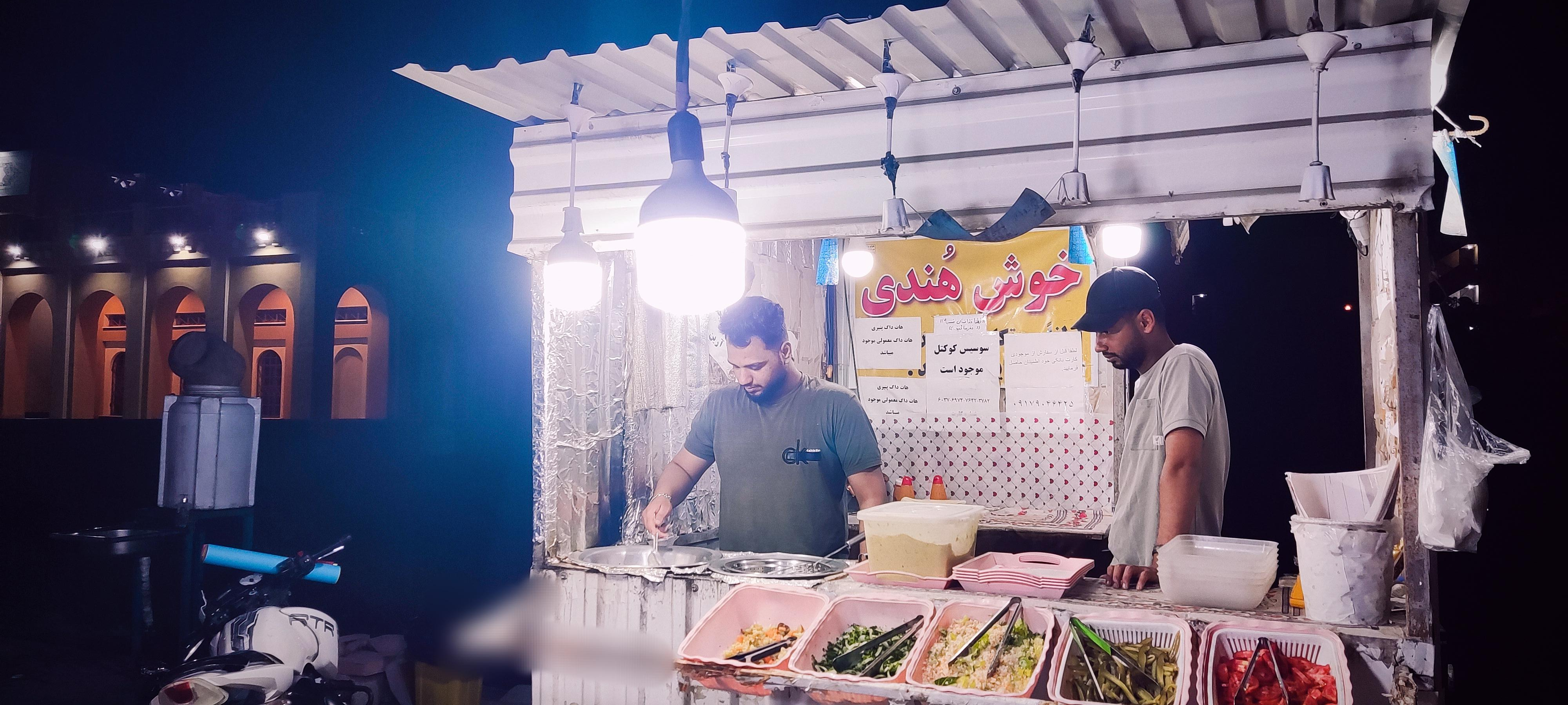 عکس فلافل کنجدی سلف سرویس آرین