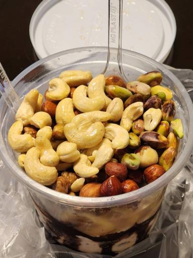 عکس ویتامینه و بستنی عمو هادی