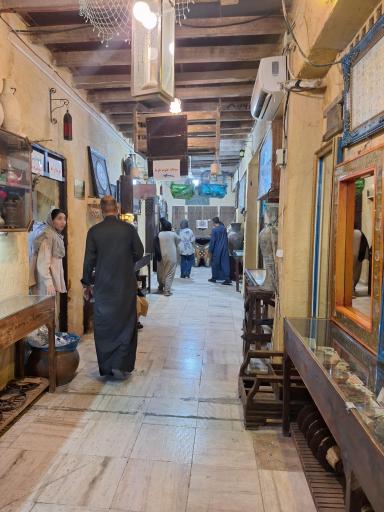 عکس تک بادگیر کیش