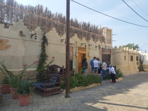 عکس تک بادگیر کیش