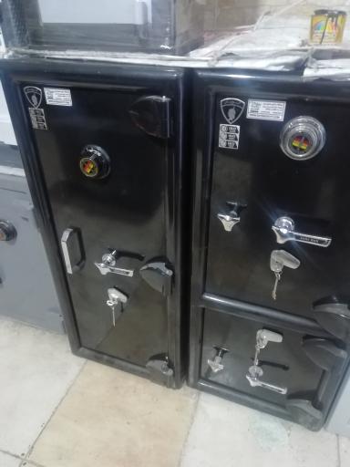 عکس فروشگاه شهر گاوصندوق