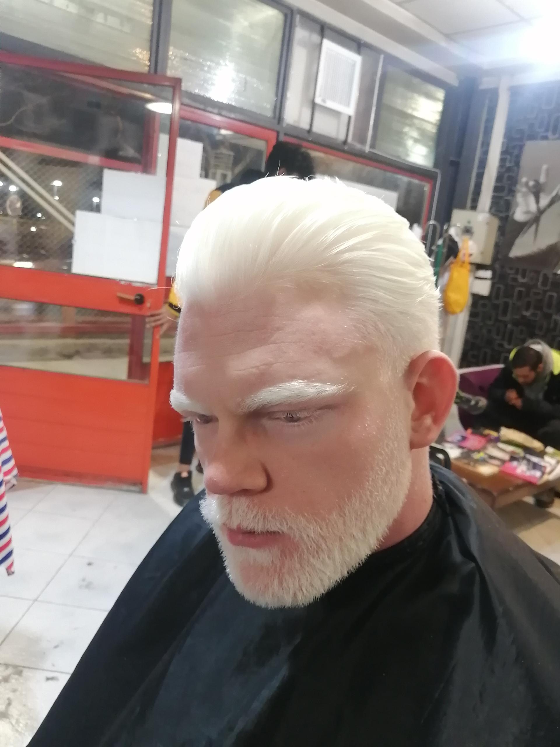 عکس سالن زیبایی رامتین