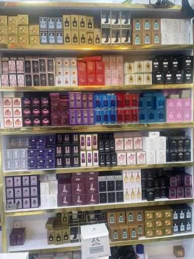 عکس عطر گلبرگ شعبه ۲