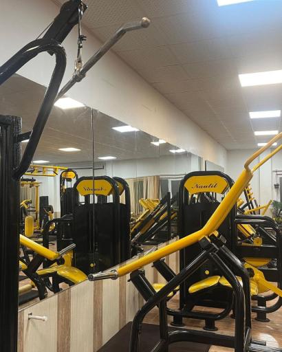 عکس باشگاه بدنسازی تلاش