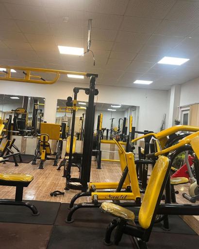 عکس باشگاه بدنسازی تلاش