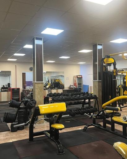 عکس باشگاه بدنسازی تلاش