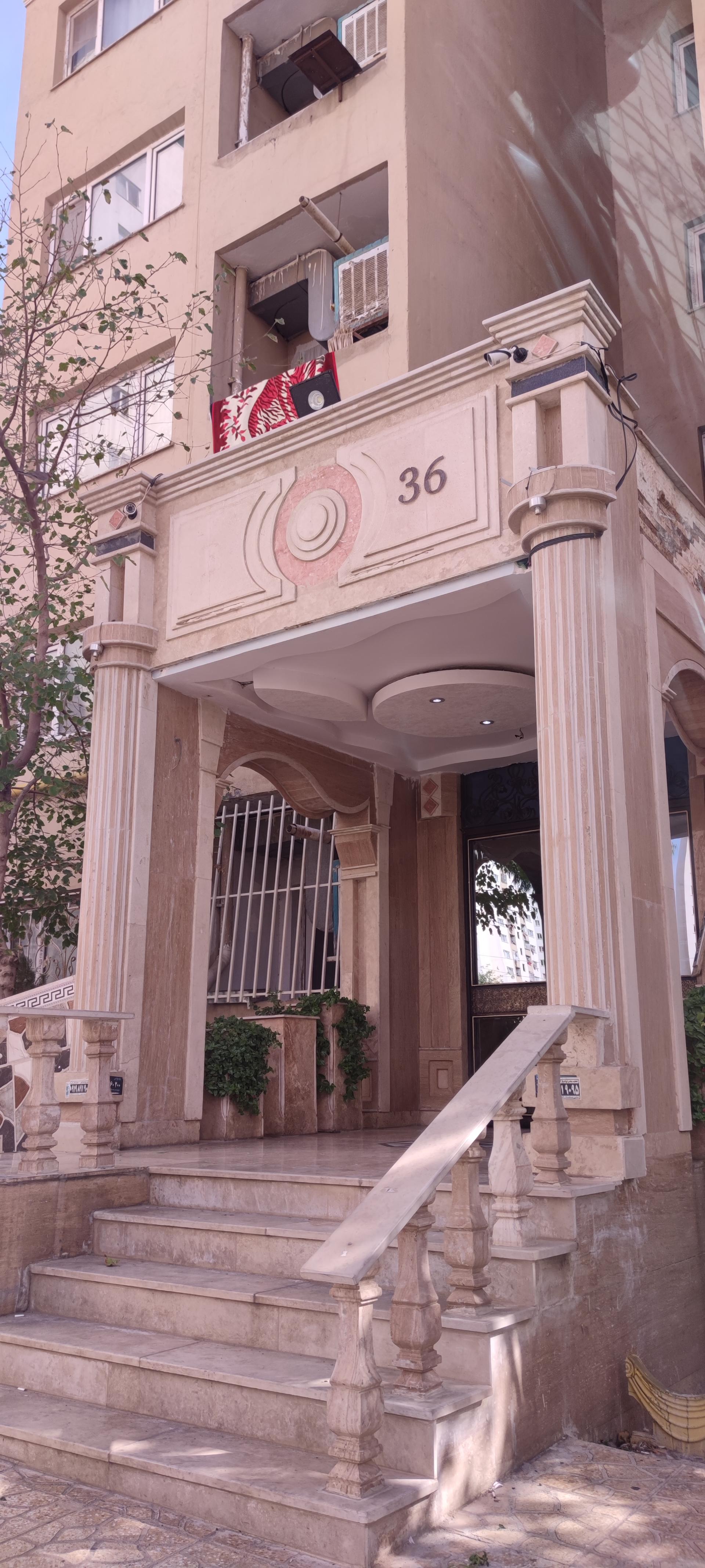 عکس بلوک B 36