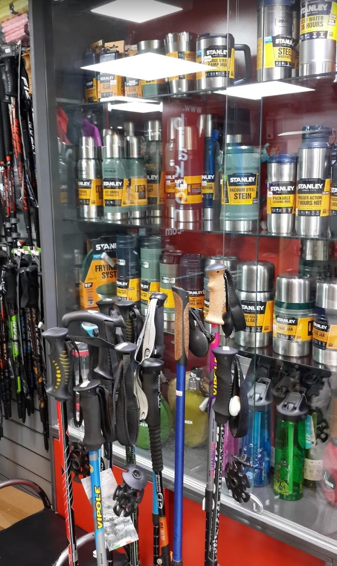 عکس فروشگاه کوهنوردی آلپ