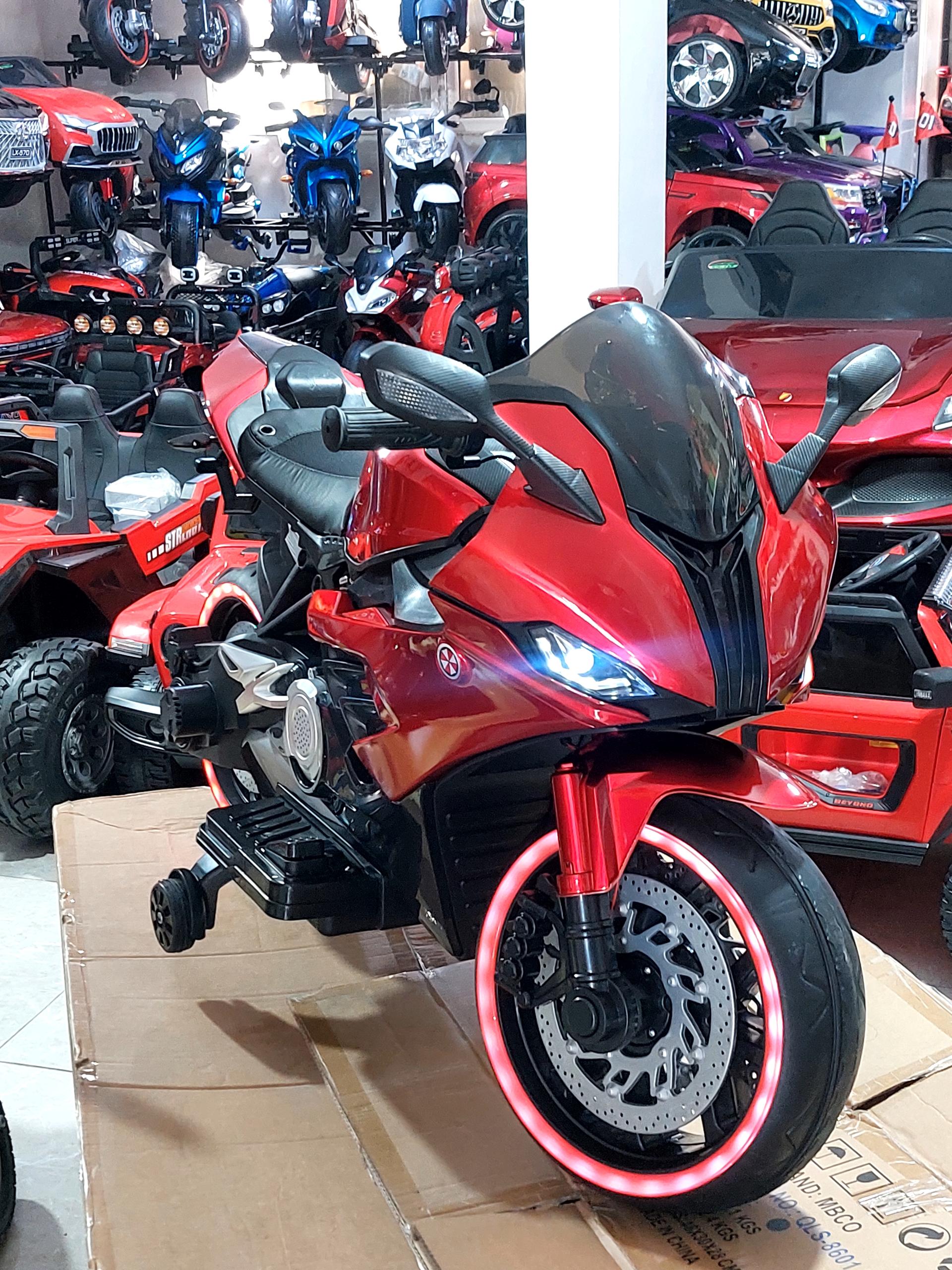 عکس فروشگاه ماشین و موتور شارژی نی نی کار 