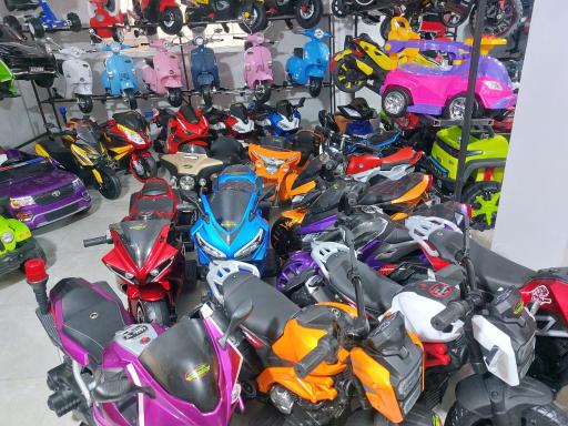 عکس فروشگاه ماشین و موتور شارژی نی نی کار 