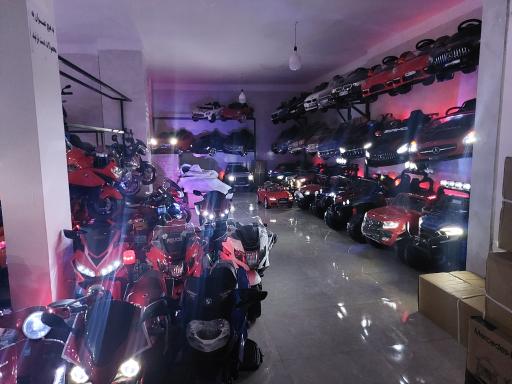 عکس فروشگاه ماشین و موتور شارژی نی نی کار 