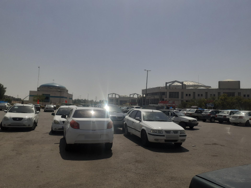 عکس پارکینگ پایانه مسافربری امام رضا