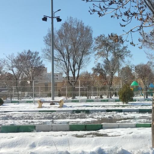 عکس زمین چمن مصنوعی پارک آزادی