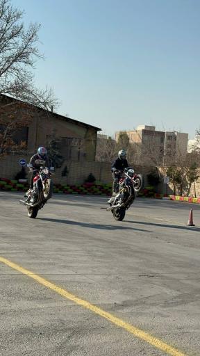 عکس آموزشگاه موتورآموز