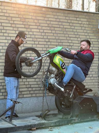 عکس آموزشگاه موتورآموز