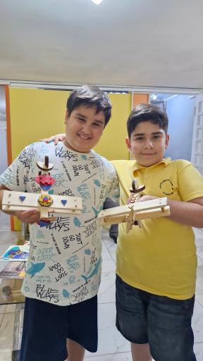 عکس آکادمی کمک