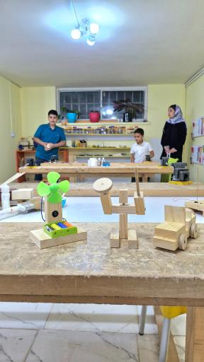 عکس آکادمی کمک