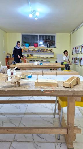 عکس آکادمی کمک