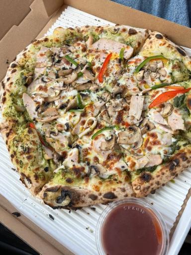 عکس خانه پیتزا دیوالی