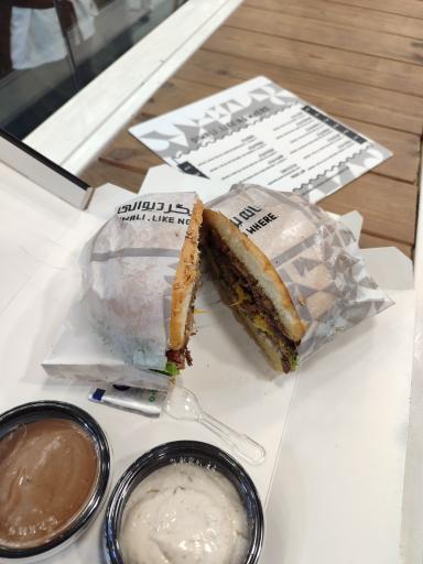 عکس خانه پیتزا دیوالی