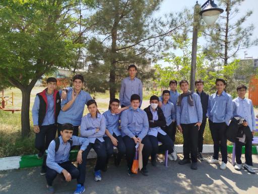 دبیرستان علم و ادب 