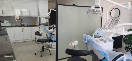 عکس مطب دندانپزشکی دکتر رسول مخصوصی و دکتر نیلوفر زندباف