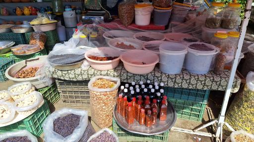 عکس بازار سنتی محلی سفید آب