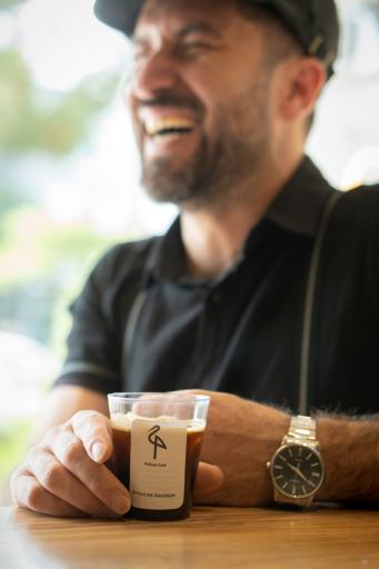 عکس کافه پلیکان