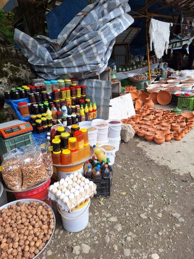 عکس بازار سنتی محلی سفید آب