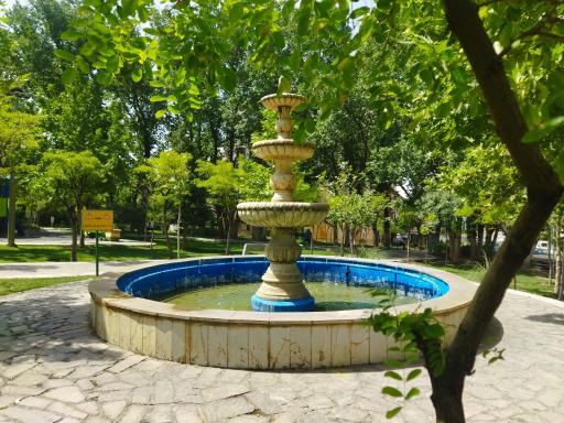 عکس آبنمای بوستان ازگل