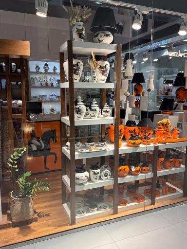 گالرى اعتمادى گارديَن هوم