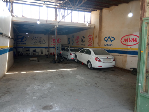 عکس تعمیرگاه تخصصی دانیال