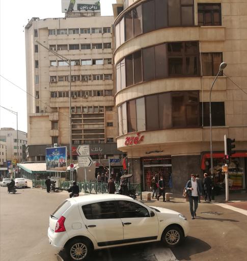 عکس فروشگاه برق لامع