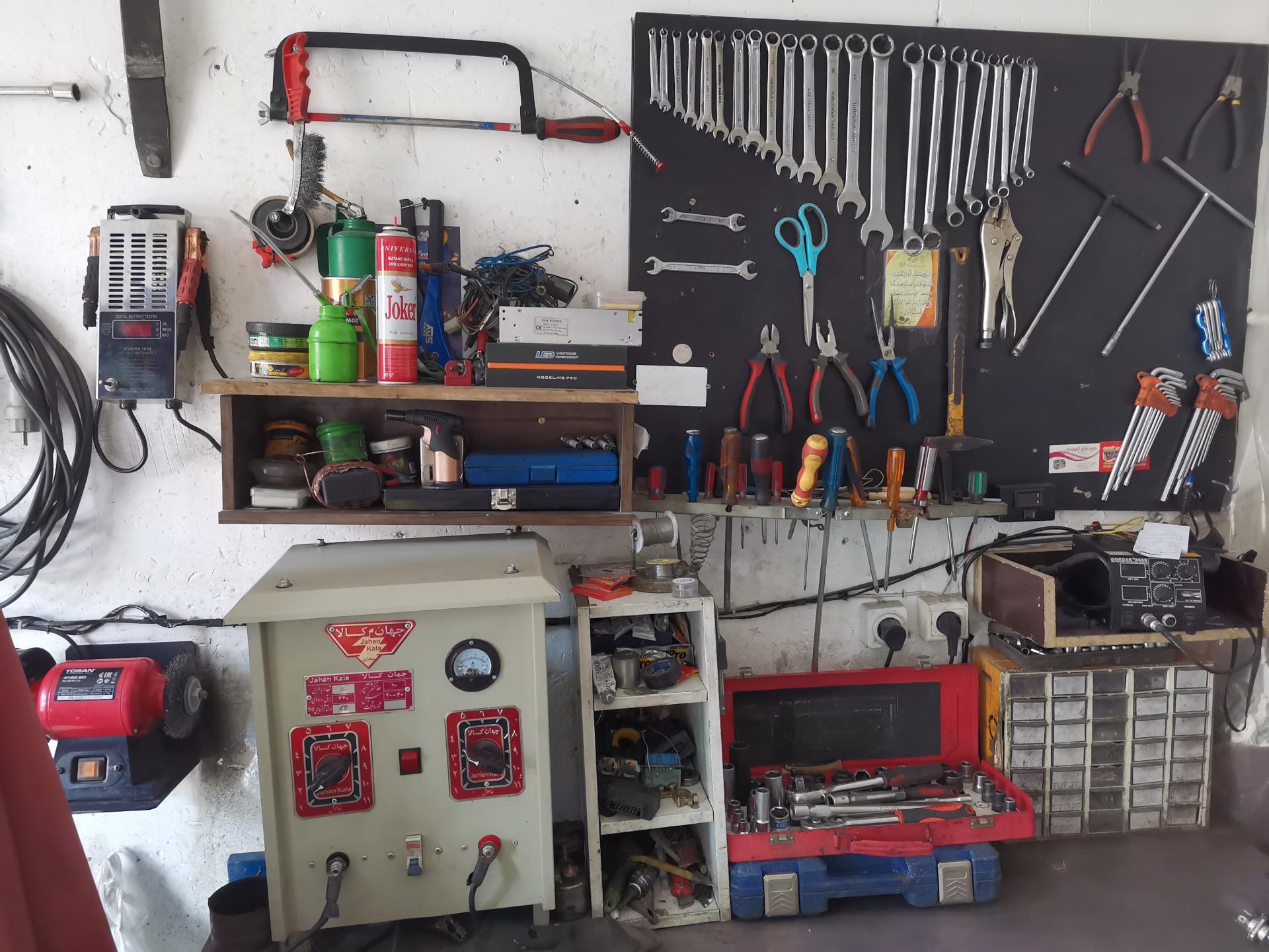 عکس باطری سازی حسین