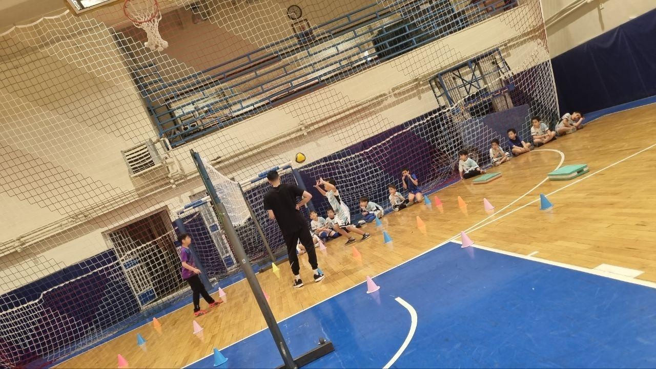 عکس آکادمی والیبال مهر (شعبه ۴)