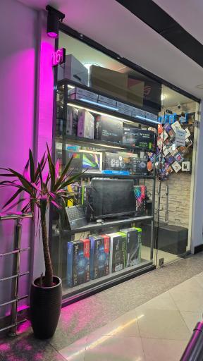 عکس فروشگاه هالی تِک