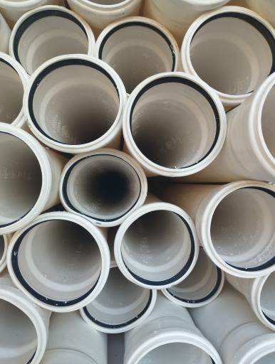 عکس انبار لوله اتصالات فاضلاب قربانی و زینلی 