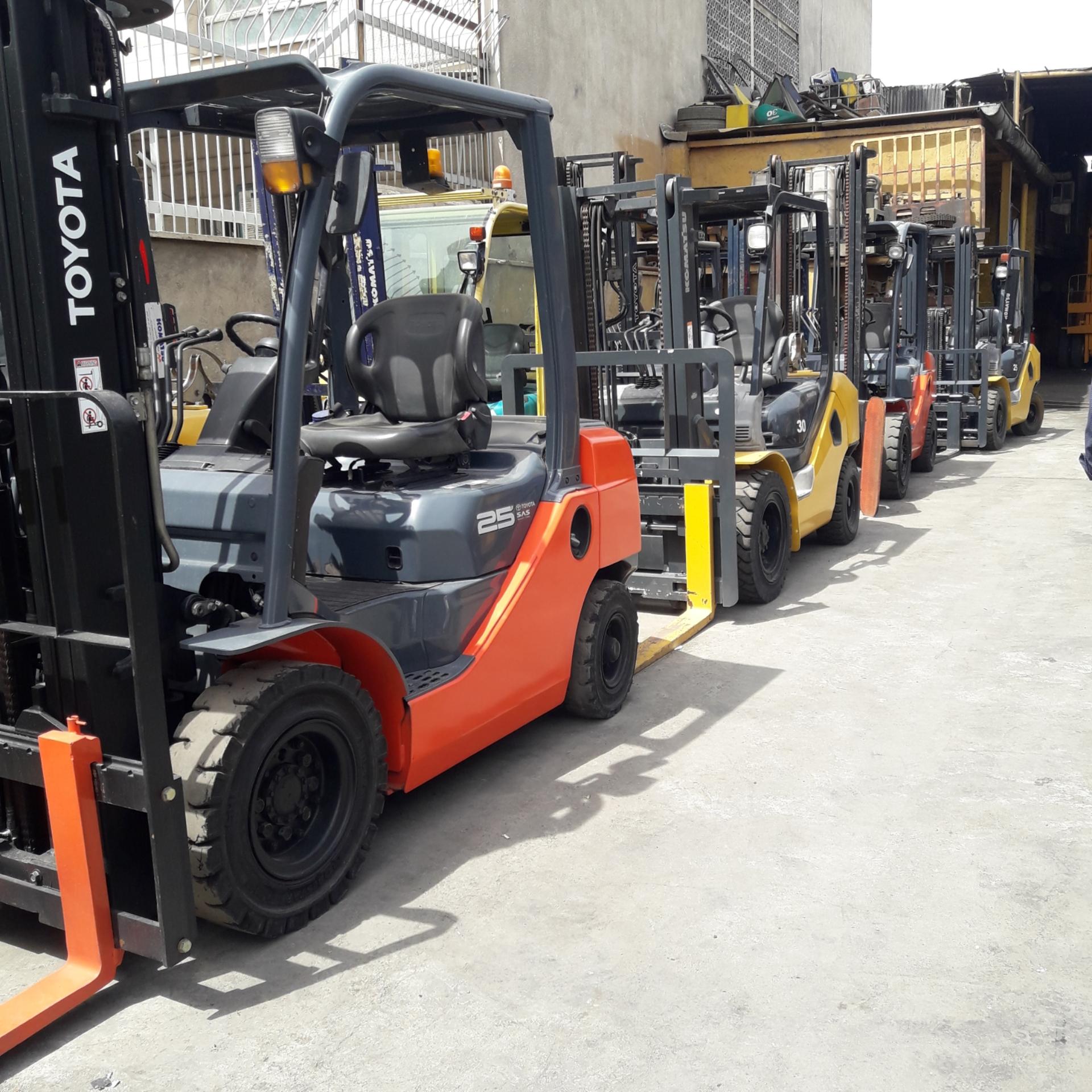 عکس نمایشگاه لیفتراک پارسیان